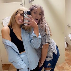 Meet your Posher, Daniela